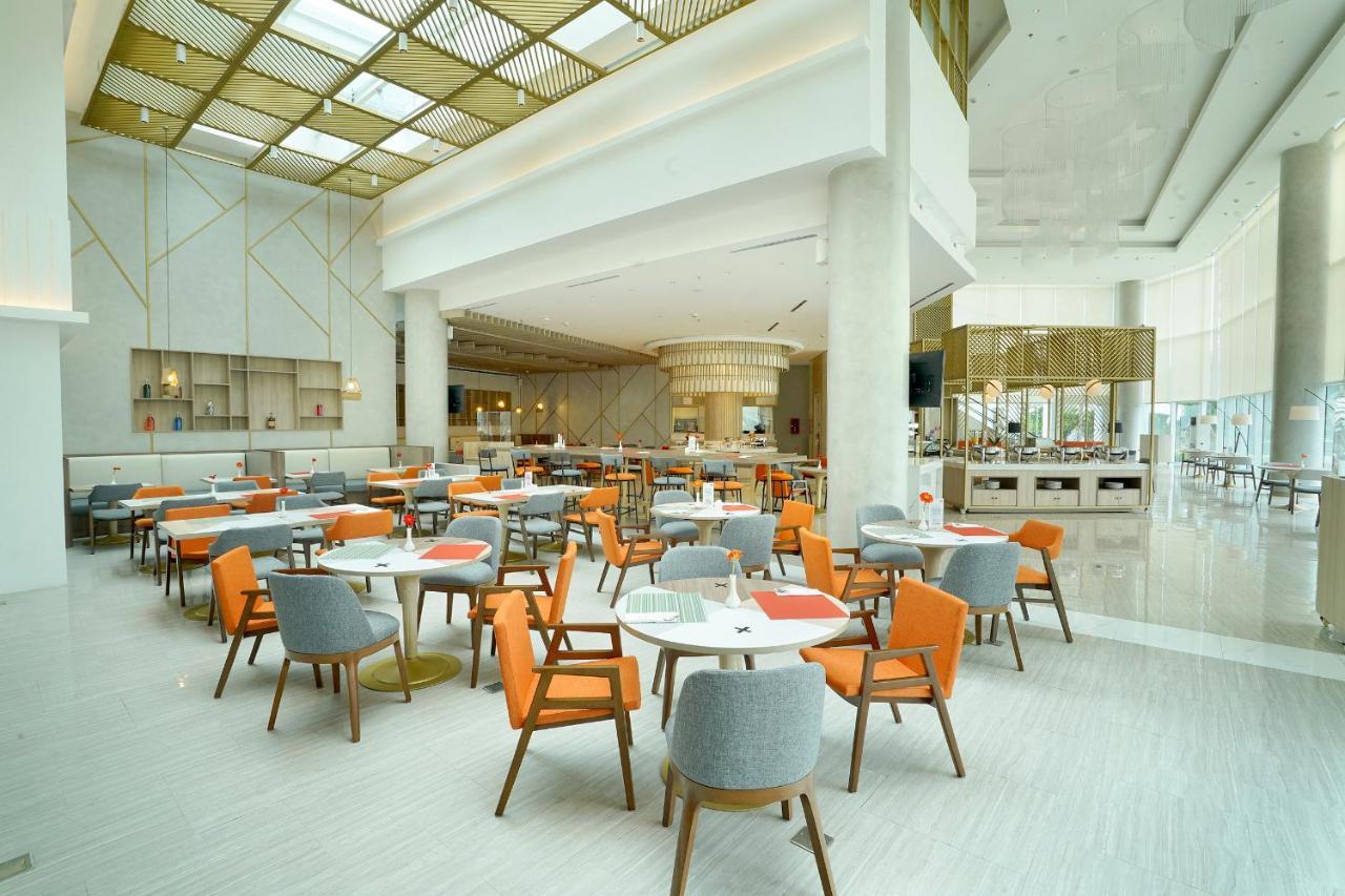 Harris Suites Puri Mansion Jakarta Exterior photo