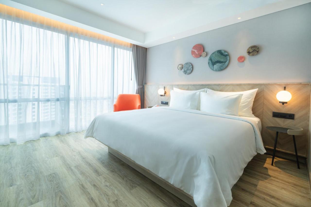 Harris Suites Puri Mansion Jakarta Exterior photo