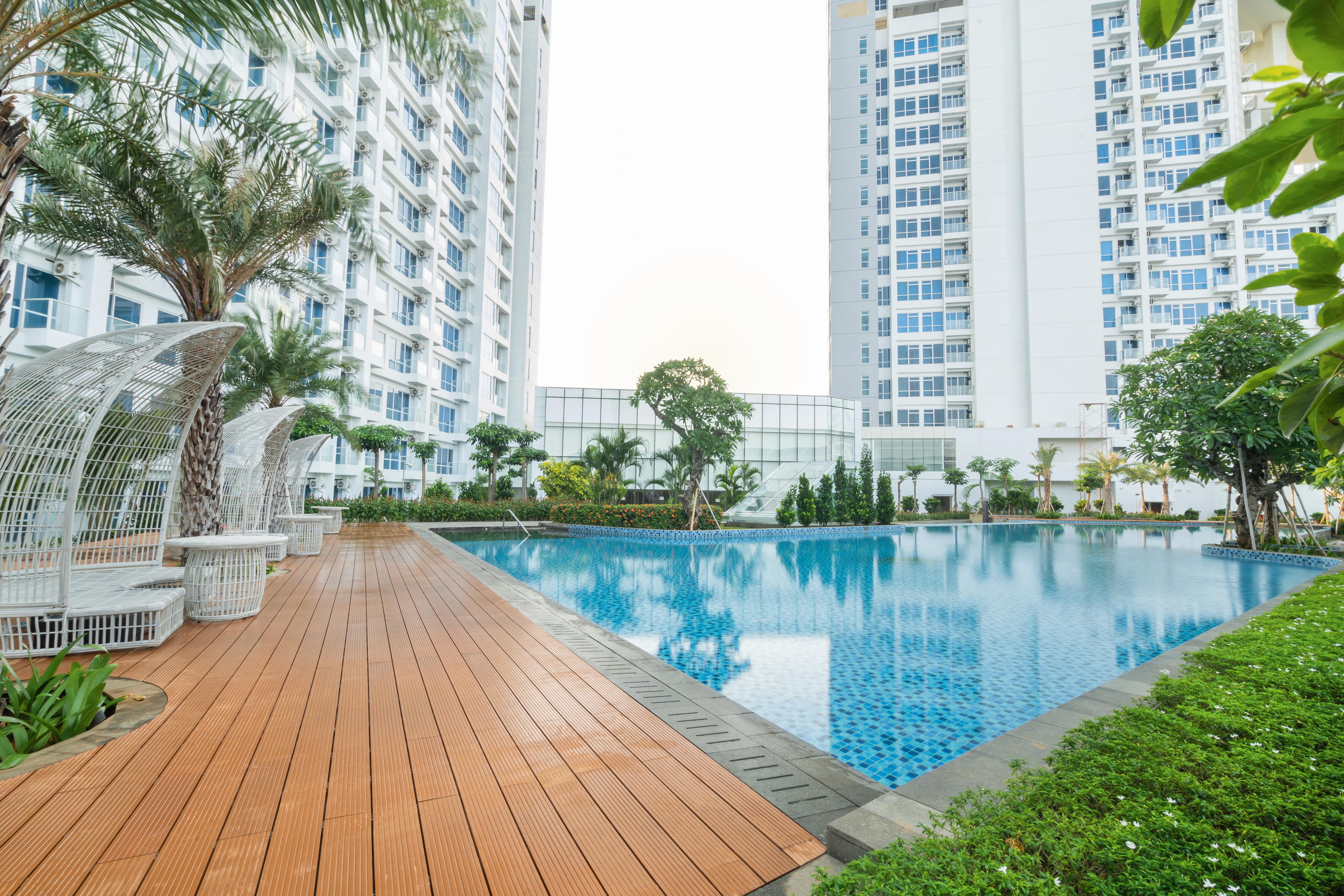 Harris Suites Puri Mansion Jakarta Exterior photo
