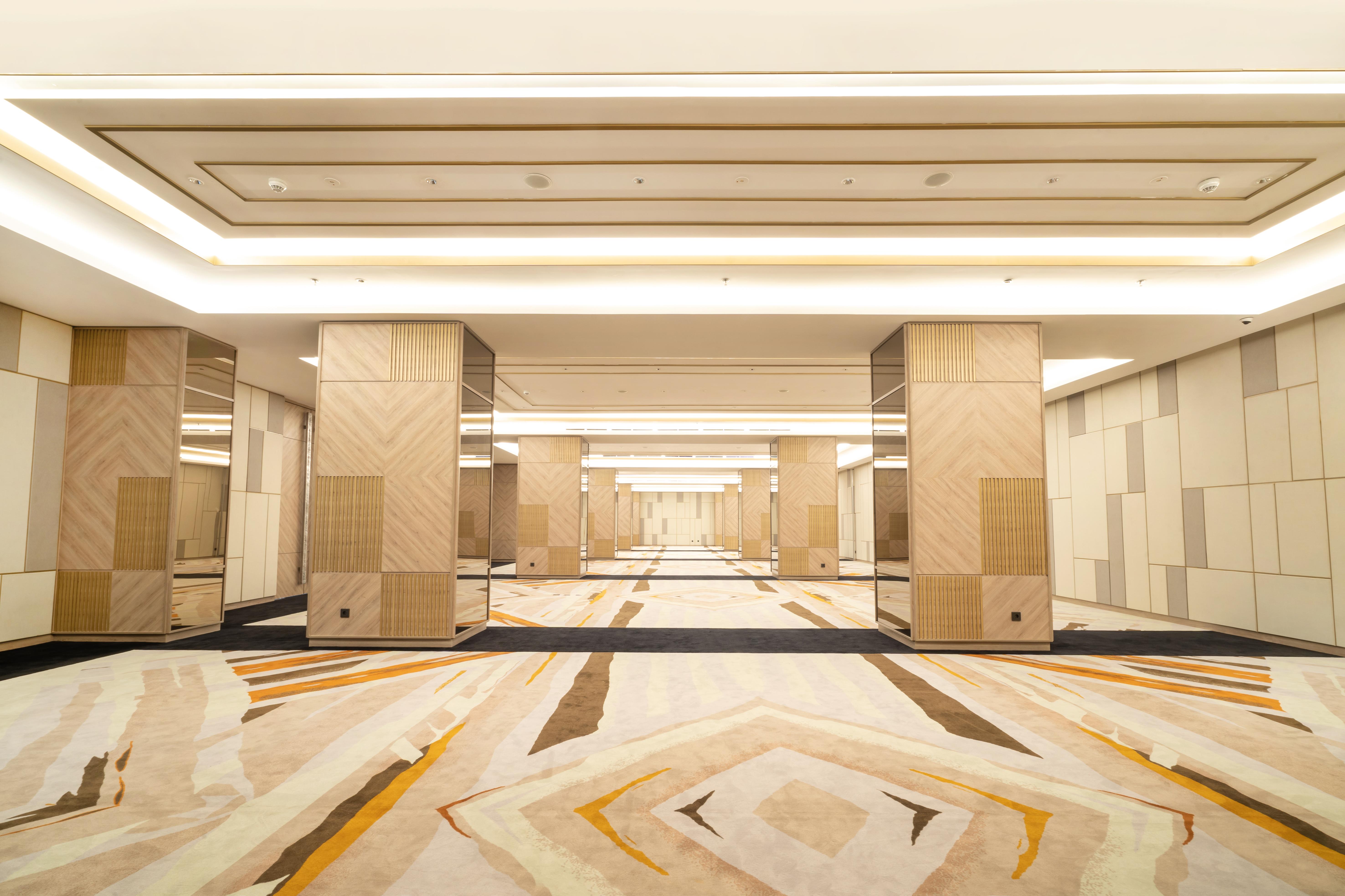 Harris Suites Puri Mansion Jakarta Exterior photo