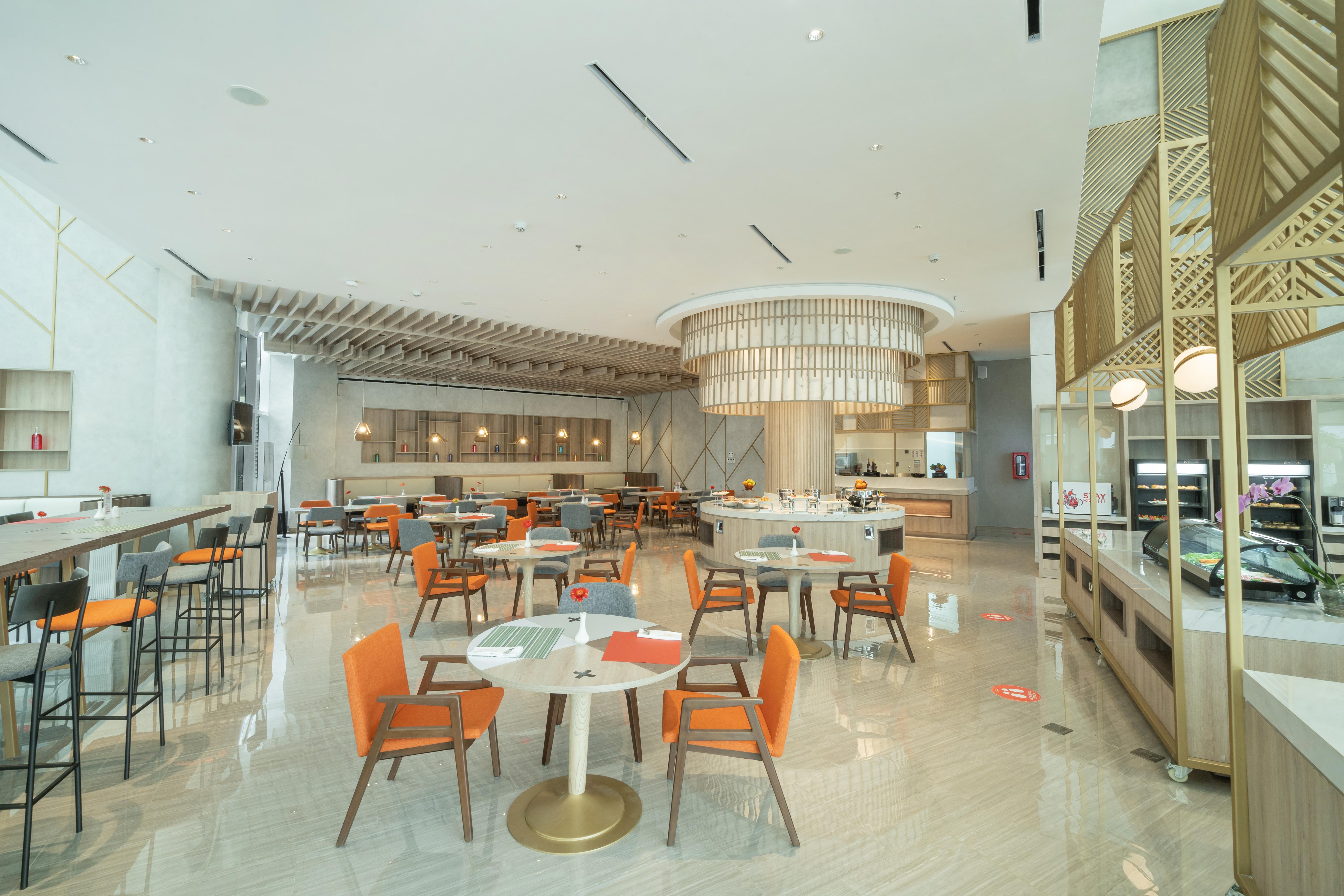 Harris Suites Puri Mansion Jakarta Exterior photo